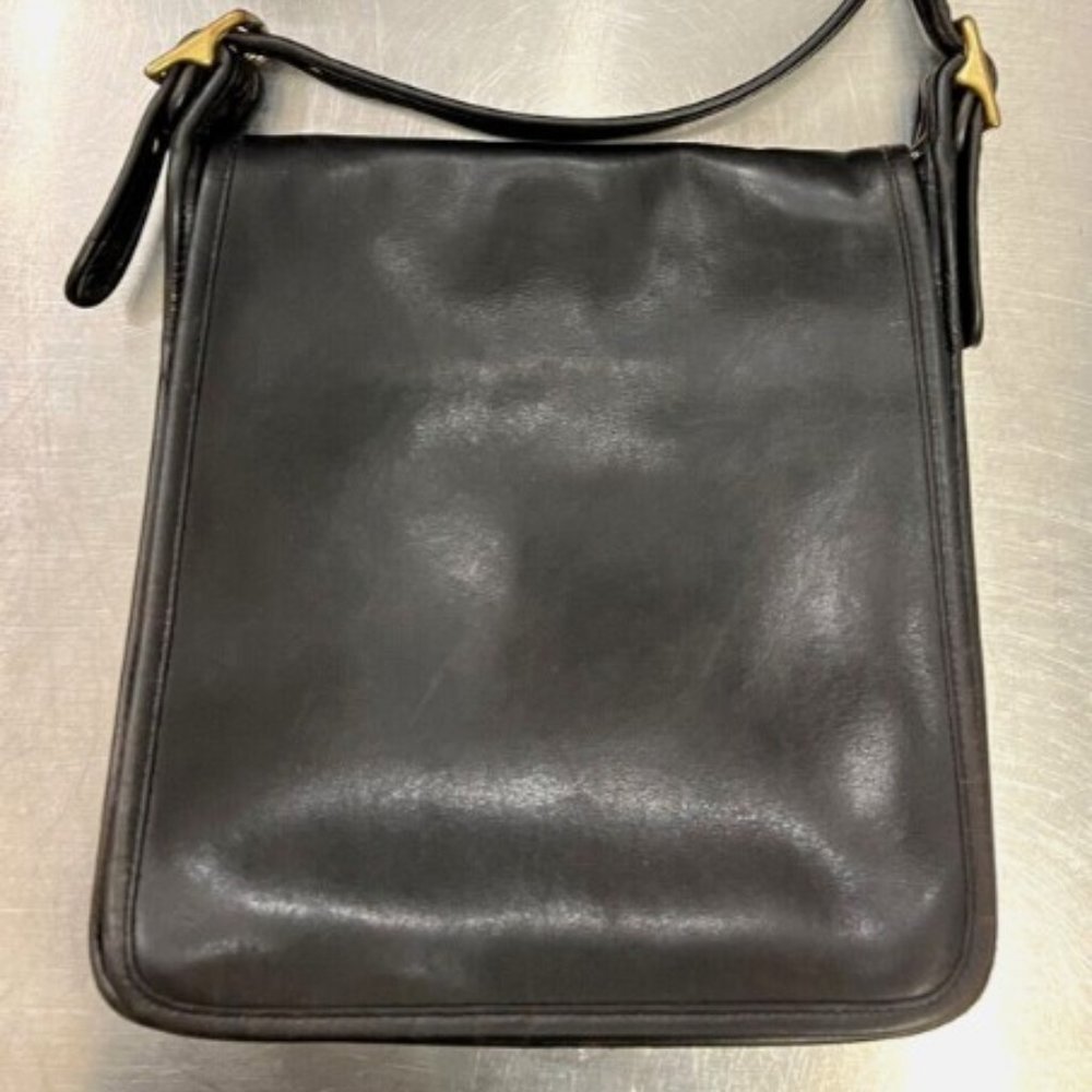 VINTAGE COACH 9144 Crossbody Leather Bag w/ Gold Buckles + Matching Wallet!